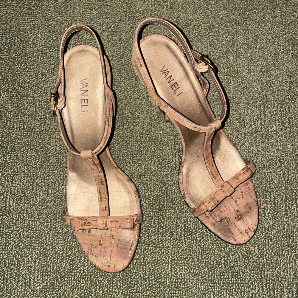 Vaneli Real Leather (Vero Cuoio) Strappy Heel | Size 9M
